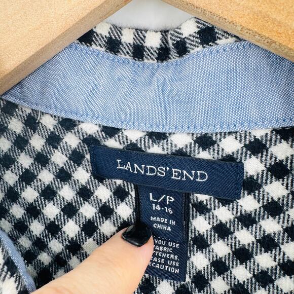 Lands’ End Black White Gingham Flannel Shirt L Petite Cozy Cabin Holiday Plaid - Picture 3 of 6